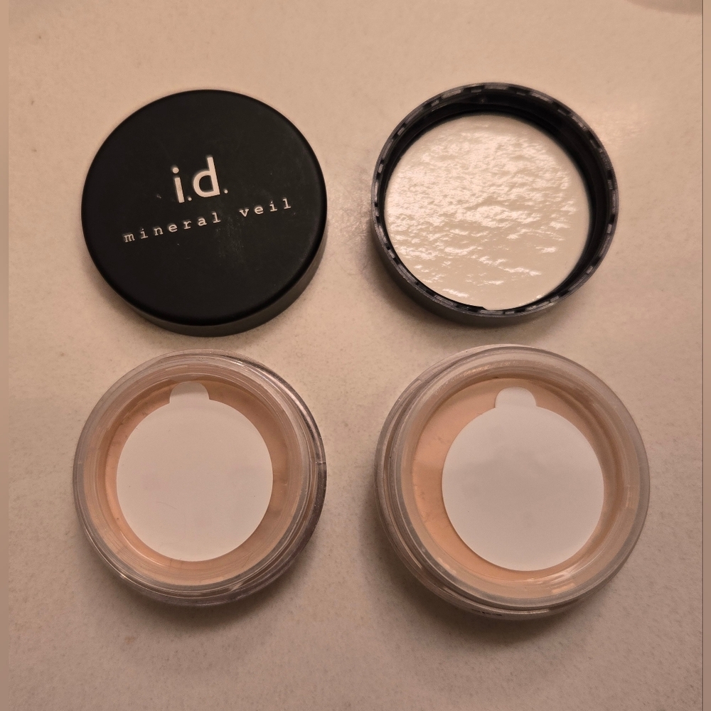 I.D Bare Minerals Bare Escentuals Mineral Veil Set Of 2 Brand New - Picture 2 of 3